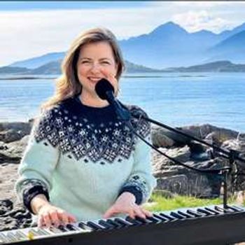 Ann-Iren Hansen // Støtt - Top of Helgeland