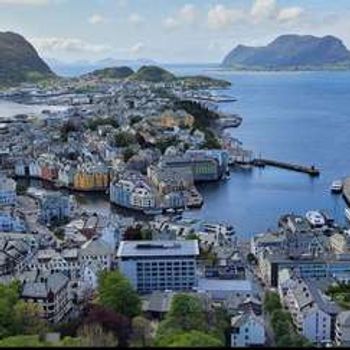 TOWN WALK ÅLESUND