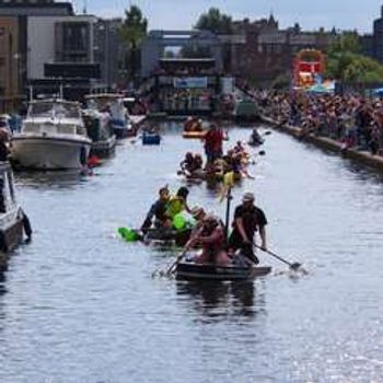 Edinburgh Canal Festival and Raft Race