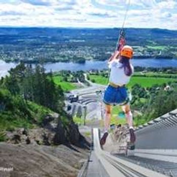 Zipline i Vikersundbakken