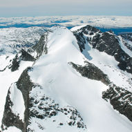 Topptur på ski til Store Ringstind (2124 moh.)