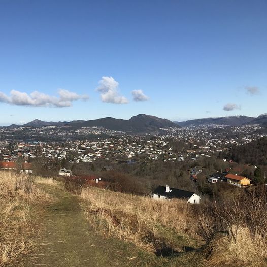 Kortreist friluftsliv frå Smørås skole