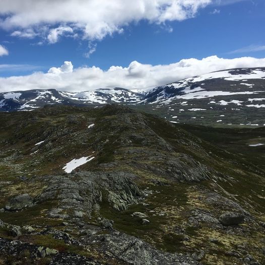 GUROSTØLSFJELLET RUNDT