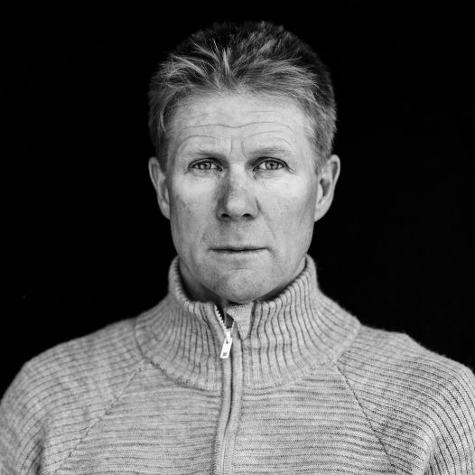 Tore Kvæven i svart-hvitt