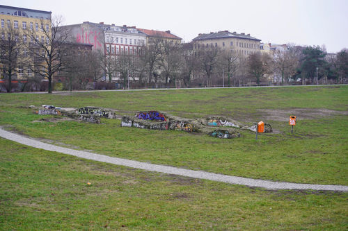 Berlin, Deutschland - 6. Januar 2024: Görlitzer Park in Berlin-Kreuzberg, einem der größten Zentren für den Drogentransfer in Berlin