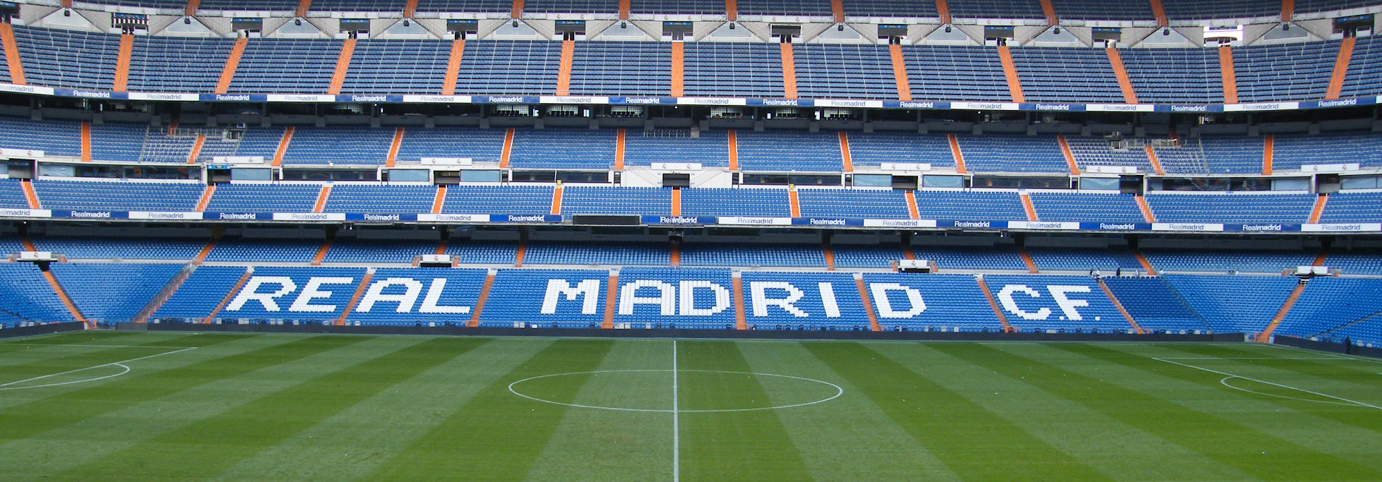 Seat-Compare.com: Santiago Bernabeu,Madrid.