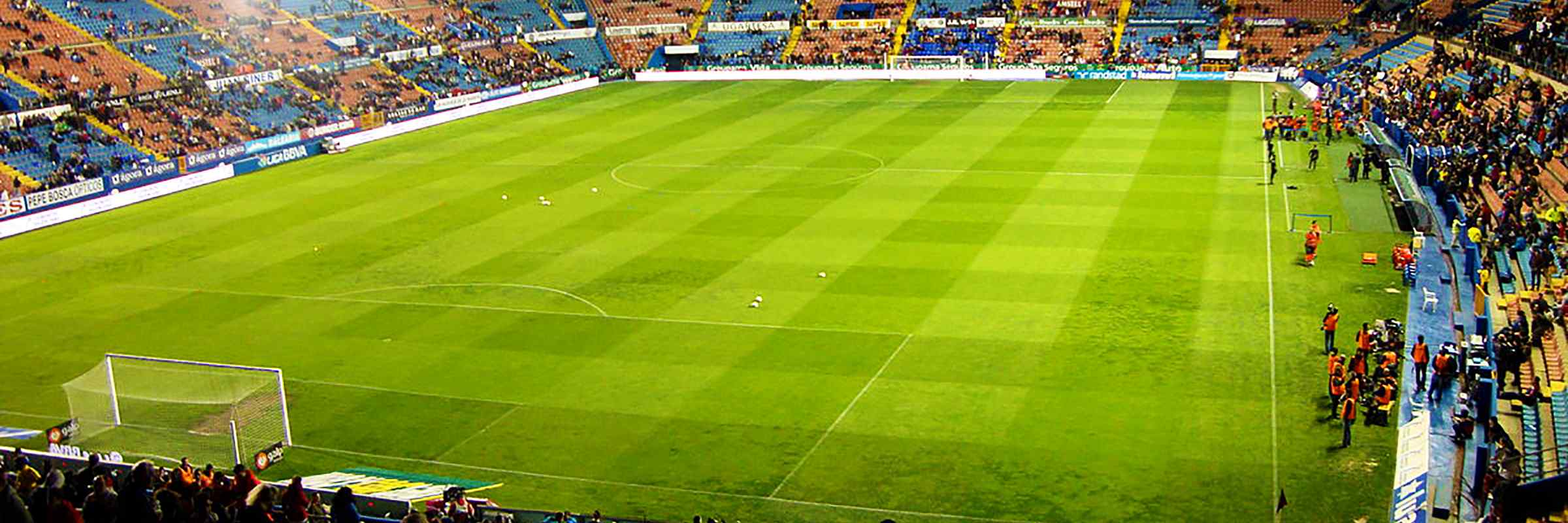 Estadi Ciutat de ValènciaBlue background