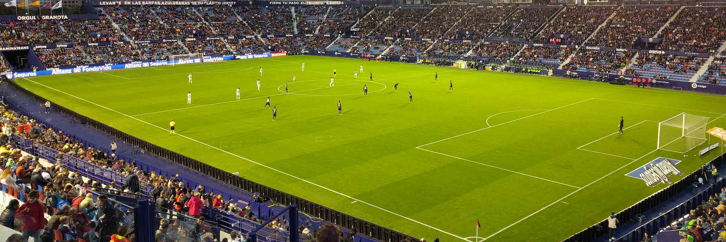 Estadio Ciudad de Valencia - Levante UDBlue background