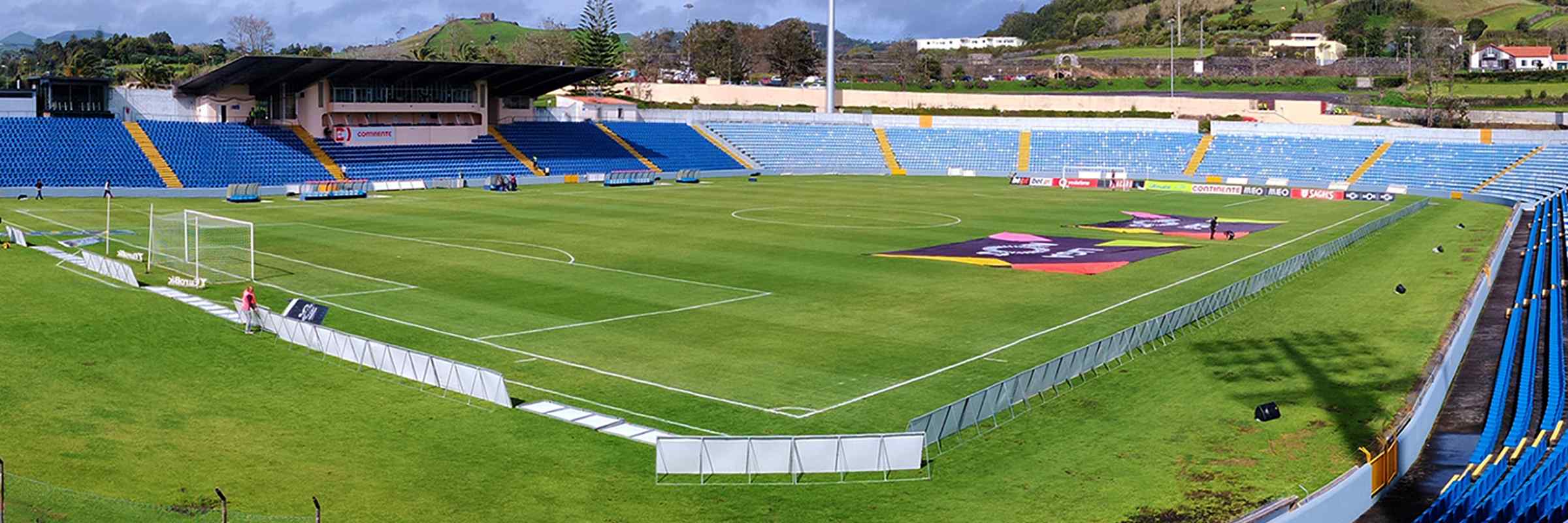 Estádio de São MiguelBlue background