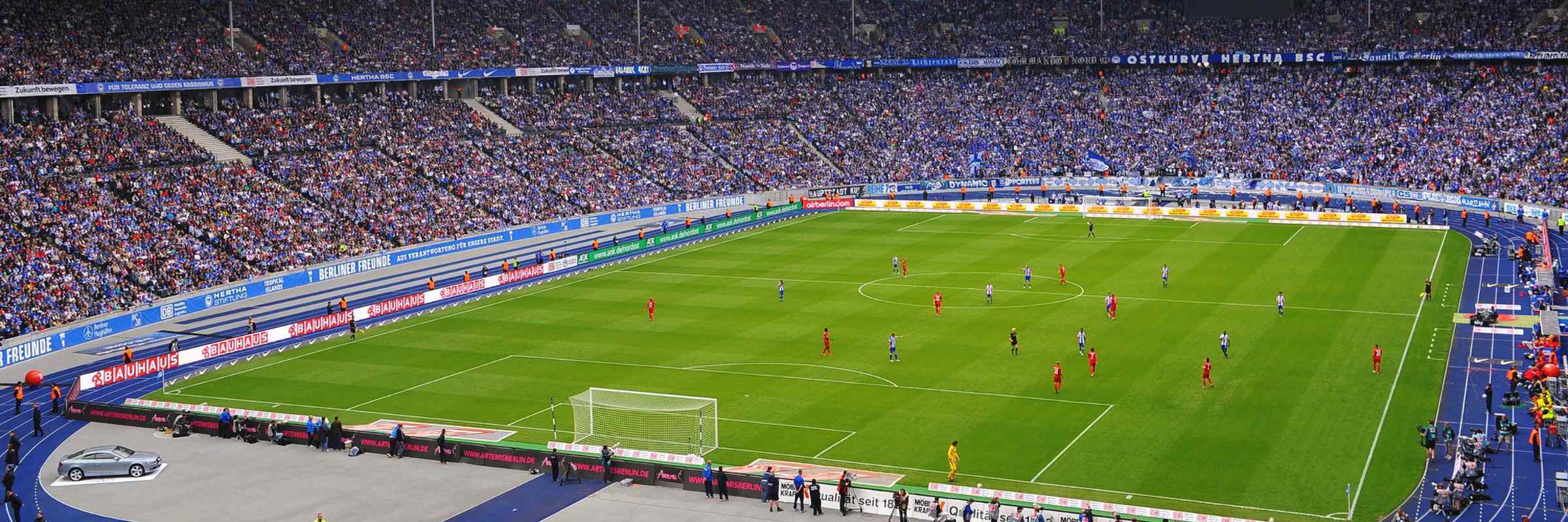 Olympiastadion BerlinBlue background