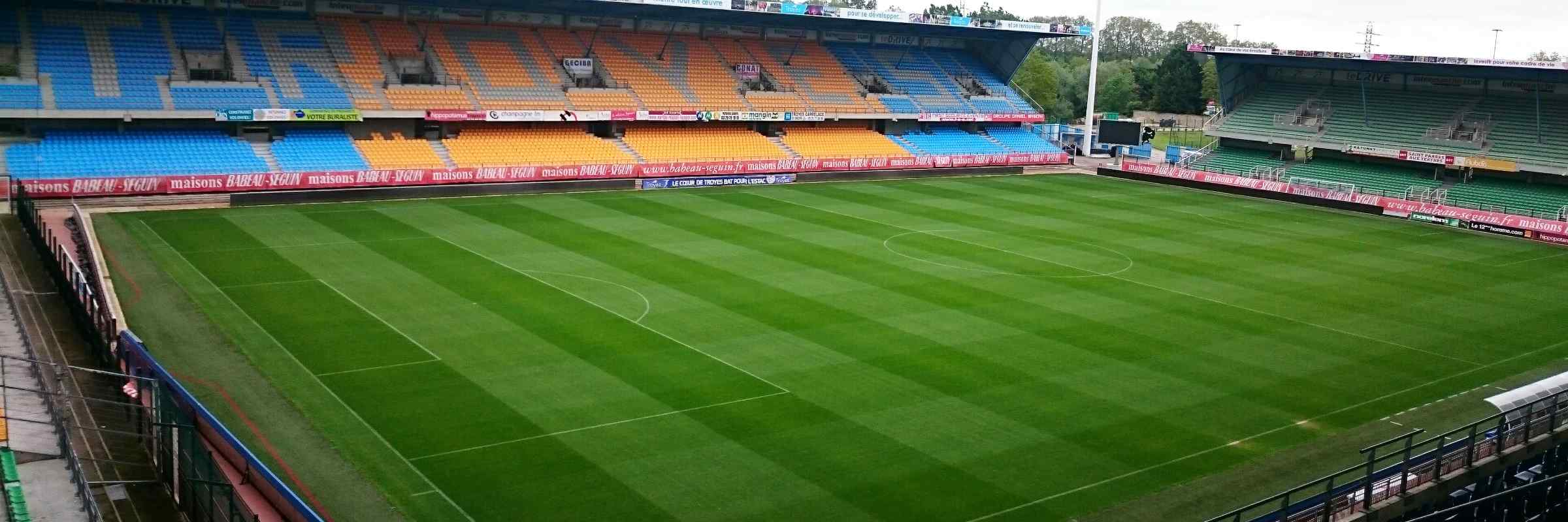 Stade de l'AubeBlue background