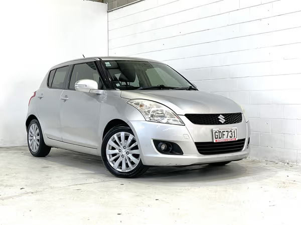2011 Suzuki Swift 89154.jpg