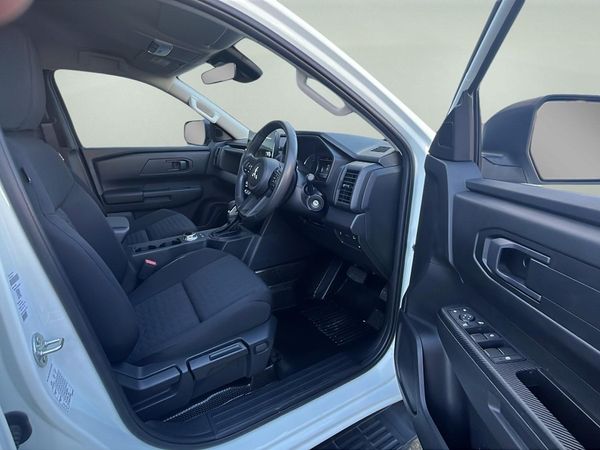 2025 Mitsubishi Triton Enterprise Gisborne image 238203