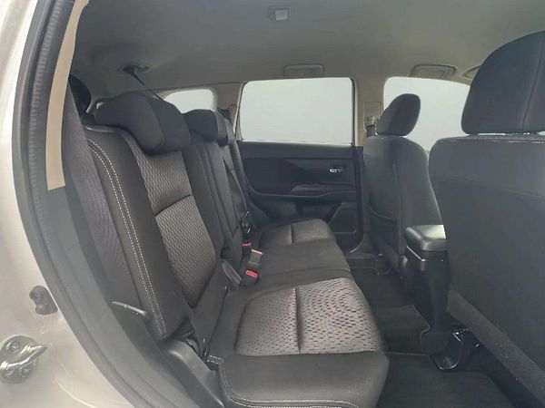 2014 Mitsubishi Outlander Enterprise Gisborne image 258193