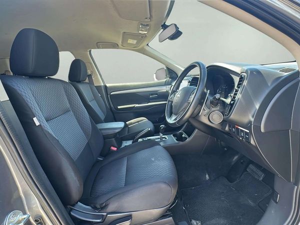 2013 Mitsubishi Outlander Enterprise Gisborne, 323 Gladstone Rd image 294119