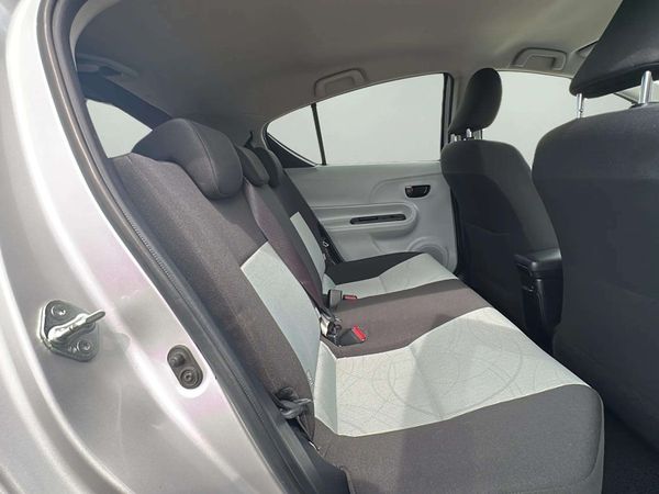 2012 Toyota Aqua Enterprise Gisborne, 323 Gladstone Rd image 318197