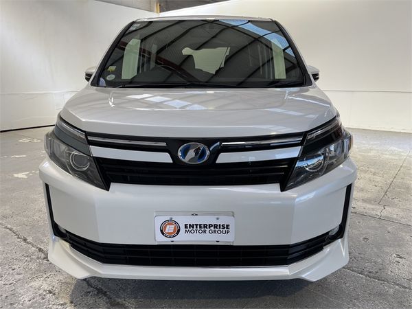 2015 Toyota Voxy Enterprise Hamilton image 25673