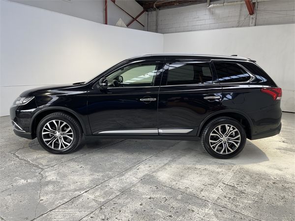 2018 Mitsubishi Outlander Enterprise Hamilton image 29304