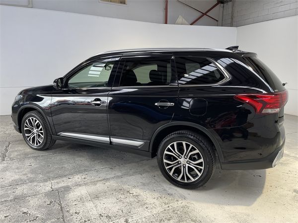 2018 Mitsubishi Outlander Enterprise Hamilton image 29303