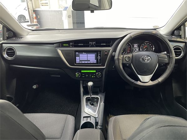 2014 Toyota Auris Enterprise Hamilton image 35026