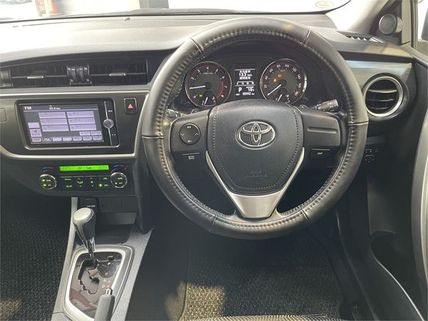 2014 Toyota Auris Enterprise Hamilton image 35027