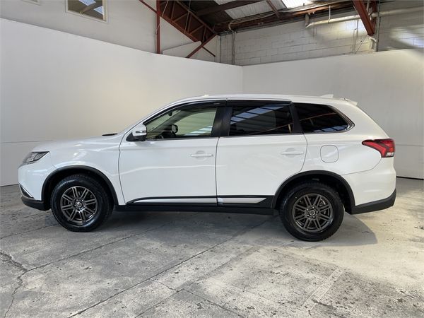 2016 Mitsubishi Outlander Enterprise Hamilton image 111974