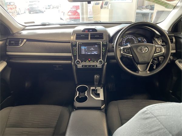 2017 Toyota Camry Enterprise Hamilton image 161553