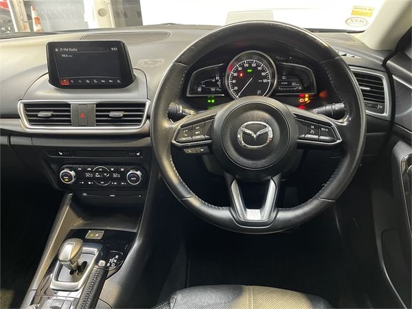 2016 Mazda Axela Enterprise Hamilton image 150780