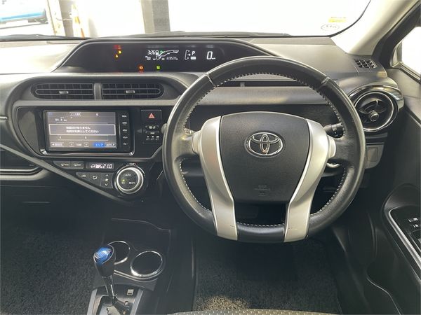 2015 Toyota Aqua Enterprise Hamilton image 156238