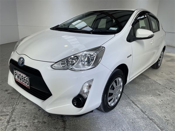 2015 Toyota Aqua Enterprise Hamilton image 157708