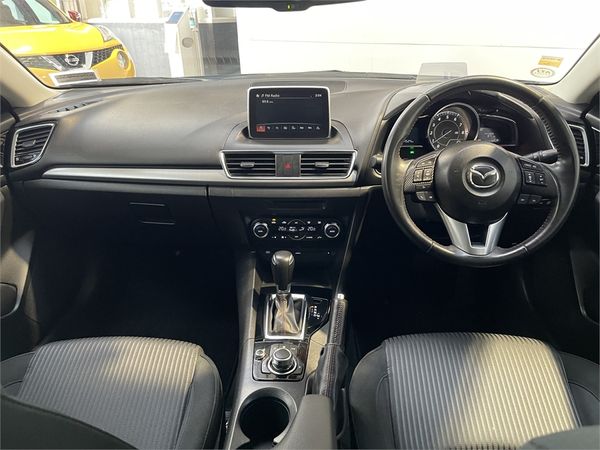 2015 Mazda Axela Enterprise Hamilton image 156517