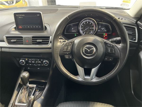 2015 Mazda Axela Enterprise Hamilton image 156518