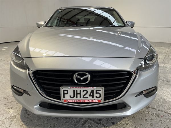 2017 Mazda Axela Enterprise Hamilton image 160153