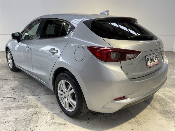 2017 Mazda Axela Enterprise Hamilton image 160158