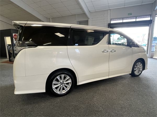 2015 Toyota Vellfire Enterprise Hamilton image 162506