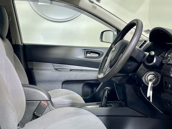2017 Nissan Wingroad Enterprise Hamilton, Lake Rd image 211977