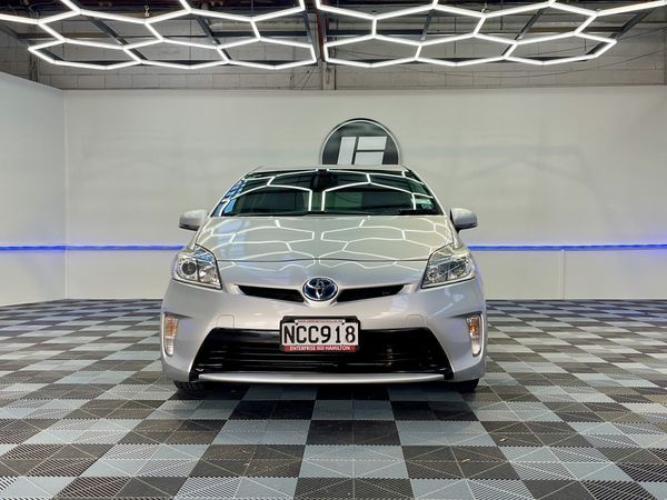 2015 Toyota Prius Enterprise Hamilton, Lake Rd image 228911