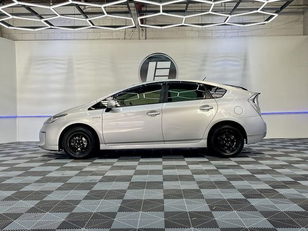 2015 Toyota Prius Enterprise Hamilton, Lake Rd image 228913