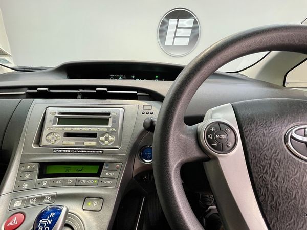 2015 Toyota Prius Enterprise Hamilton, Lake Rd image 228926