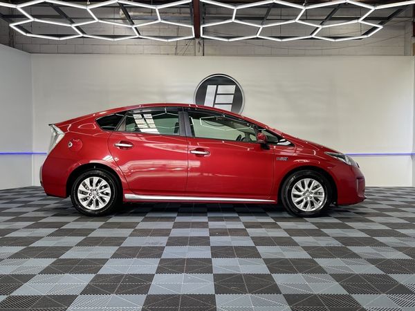 2014 Toyota Prius Enterprise Hamilton, Te Rapa image 226755