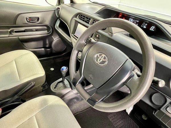2017 Toyota Aqua Enterprise Hamilton, Te Rapa image 227670