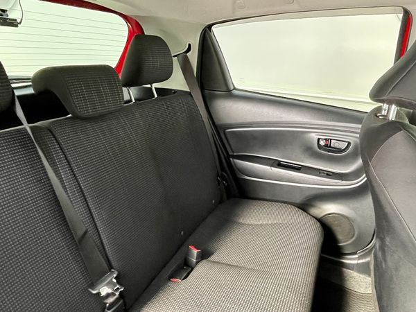 2015 Toyota Vitz Enterprise Hamilton, Te Rapa image 237480