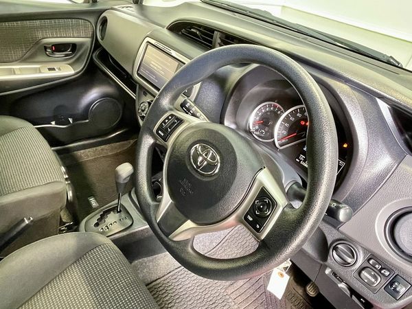 2015 Toyota Vitz Enterprise Hamilton, Te Rapa image 237484