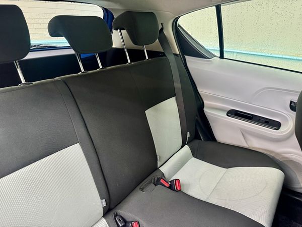 2012 Toyota Aqua Enterprise Hamilton, Te Rapa image 243758