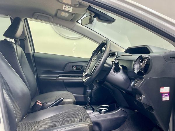 2017 Toyota Aqua Enterprise Hamilton, Te Rapa image 243533