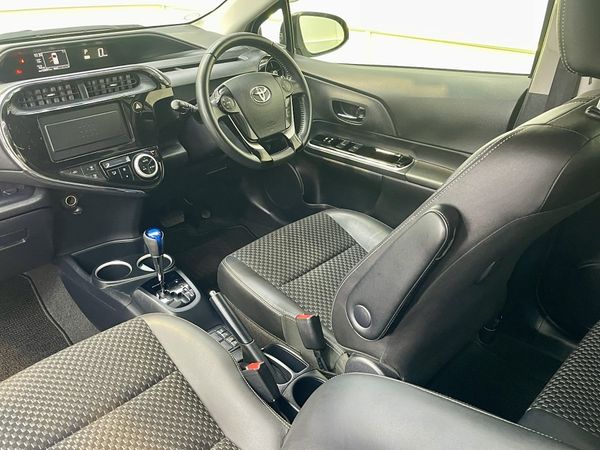 2017 Toyota Aqua Enterprise Hamilton, Te Rapa image 243535