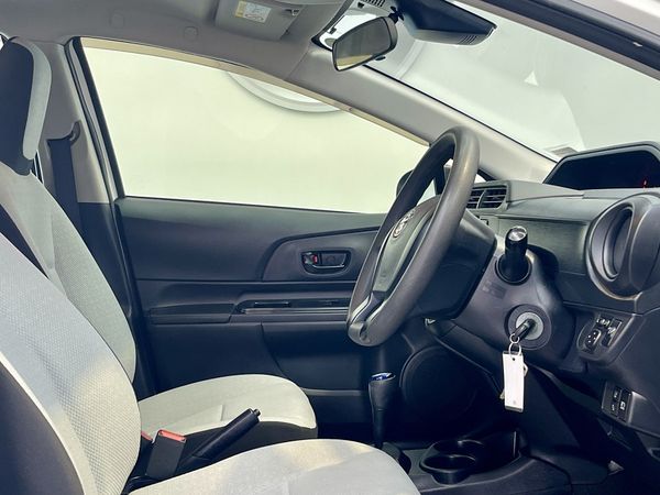 2017 Toyota Aqua Enterprise Hamilton, Te Rapa image 253318