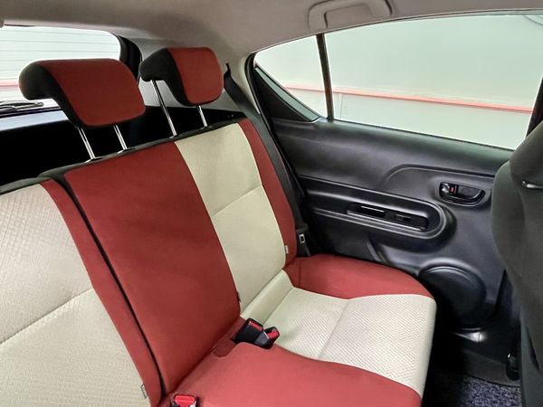 2015 Toyota Aqua Enterprise Hamilton, Te Rapa image 269751