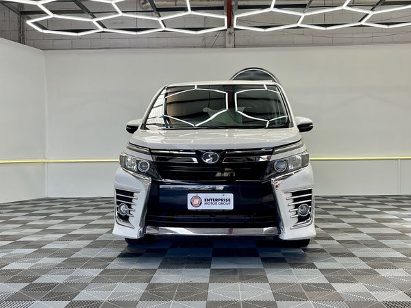 2014 Toyota Voxy Enterprise Hamilton, Te Rapa image 292245