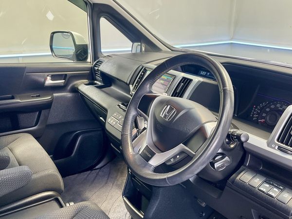 2012 Honda Step Wagon Enterprise Hamilton, Lake Rd image 294021